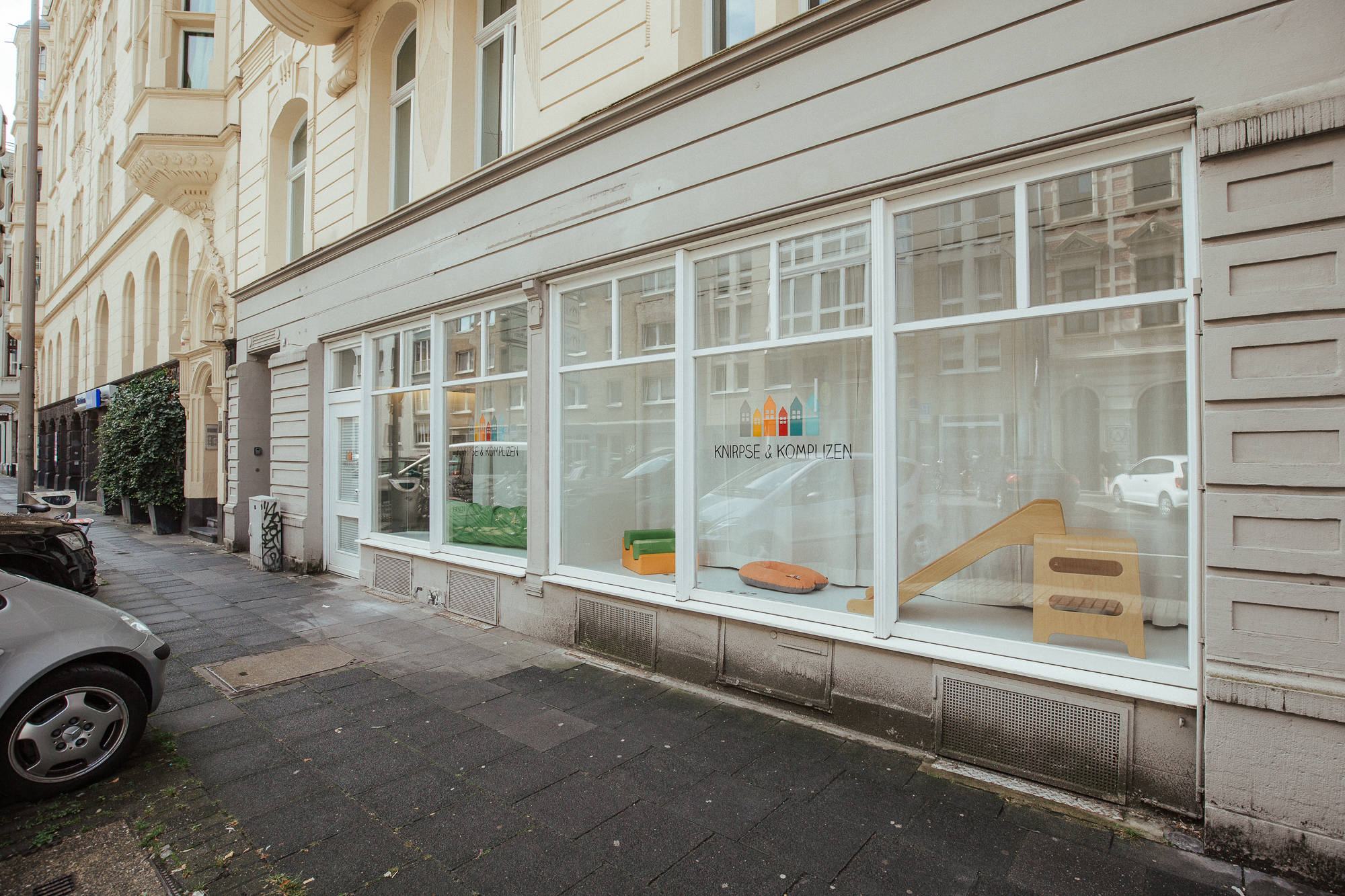 Die Fenster von Knirpse & Komplizen an der Gladbacher Straße